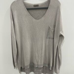 Made in Italy 🇮🇹 Light Gray V-Neck Sweater